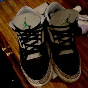 Black and green Jordan 3s decent condition